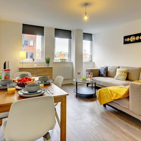 Modern & Stylish 2Br Apartment - Queens House Coventry Exterior photo
